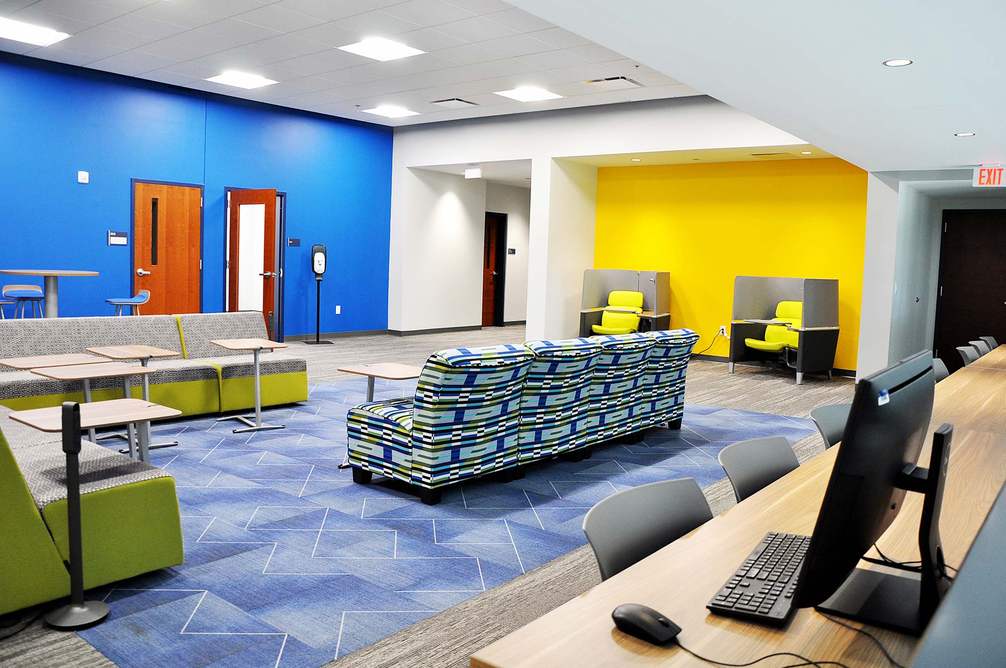 Gallery-IMG-CIU-Business-3.jpg