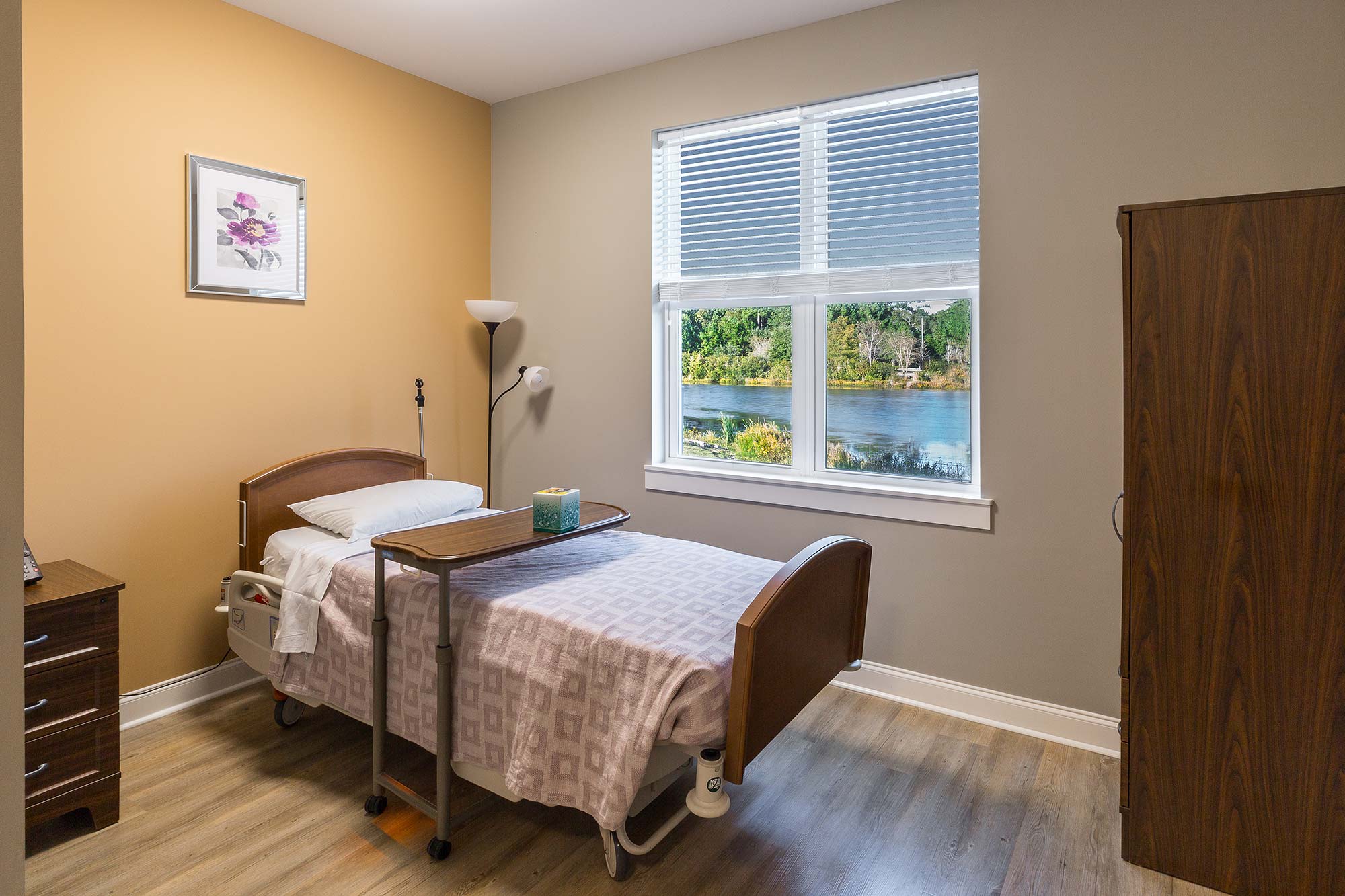 Gallery-IMG-Embrace-Hospice-2.jpg